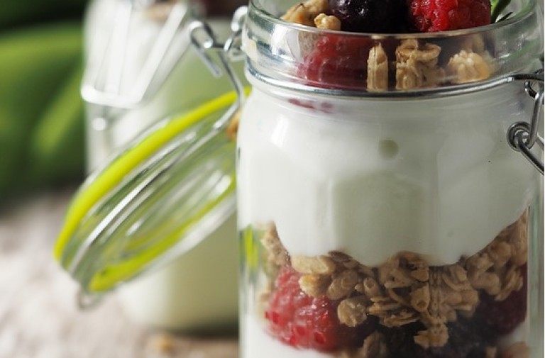 Vanilla-Lemon Berry Parfait