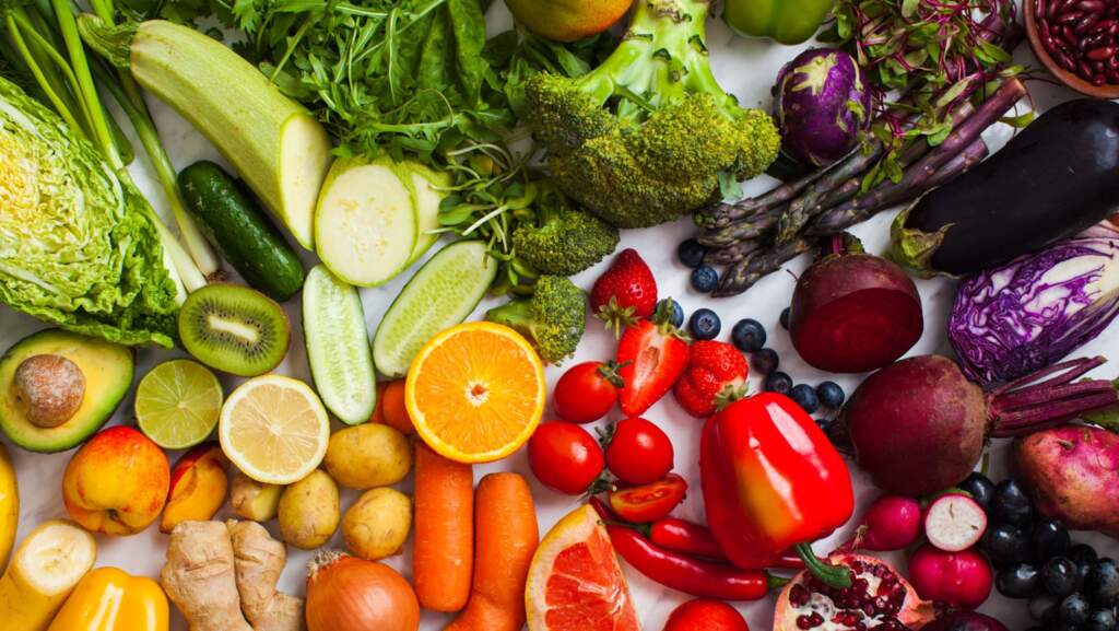 EWG's 2026 Produce Shopping Guide: Clean Fifteen and Dirty Dozen